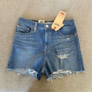 Levi's Women's Distressed Blue Jean Shorts NWT size 28